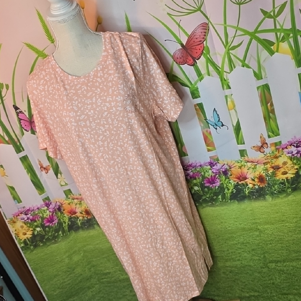 Tommy Hilfiger Light Peach & White Floral Sleepshirt In XL